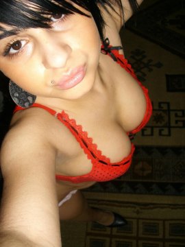 hotmess92 from Ontario,Canada